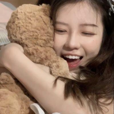 知更鸟 封面